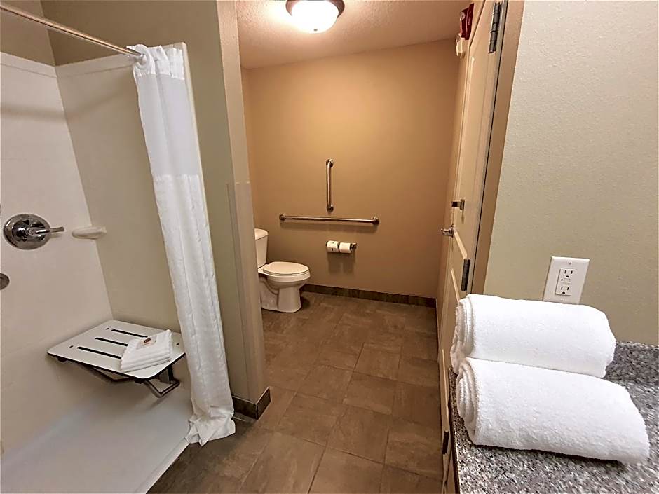 AmeriVu Inn and Suites - Chisago City