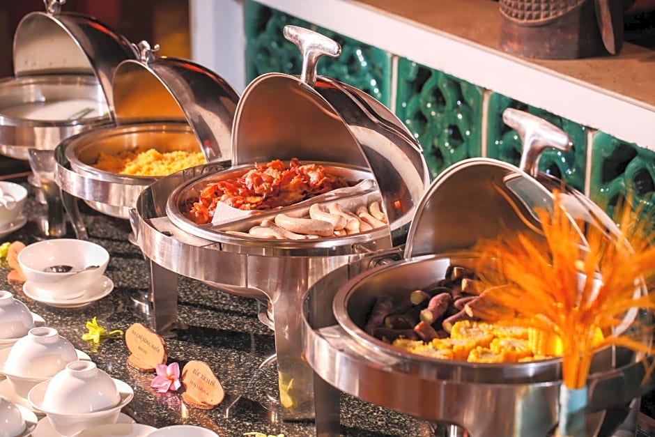 Victoria Nui Sam Lodge