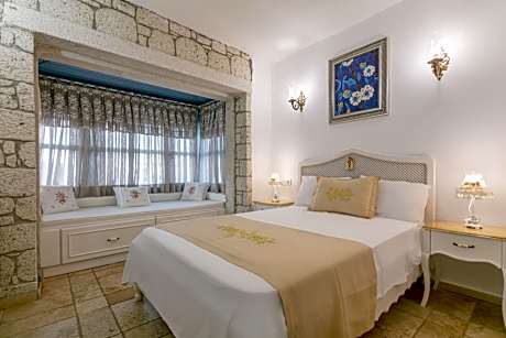 Standard Double Room- City View