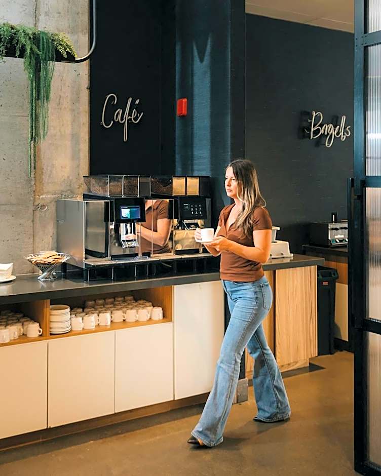 Le Dauphin Montréal Centre-Ville