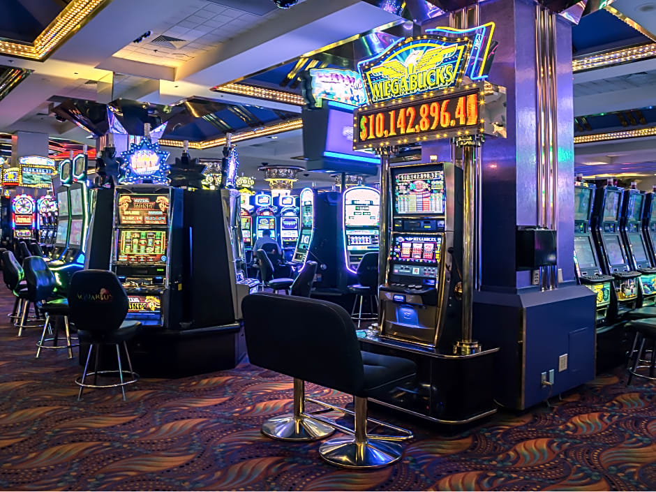 Aquarius Casino Resort