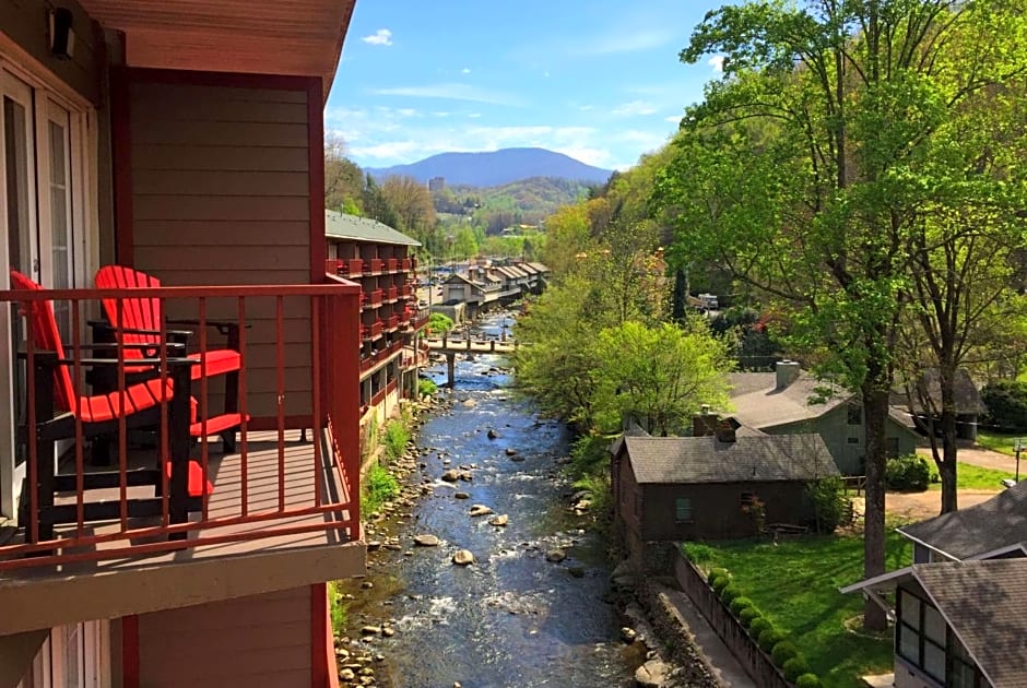 Baymont by Wyndham Gatlinburg On The River