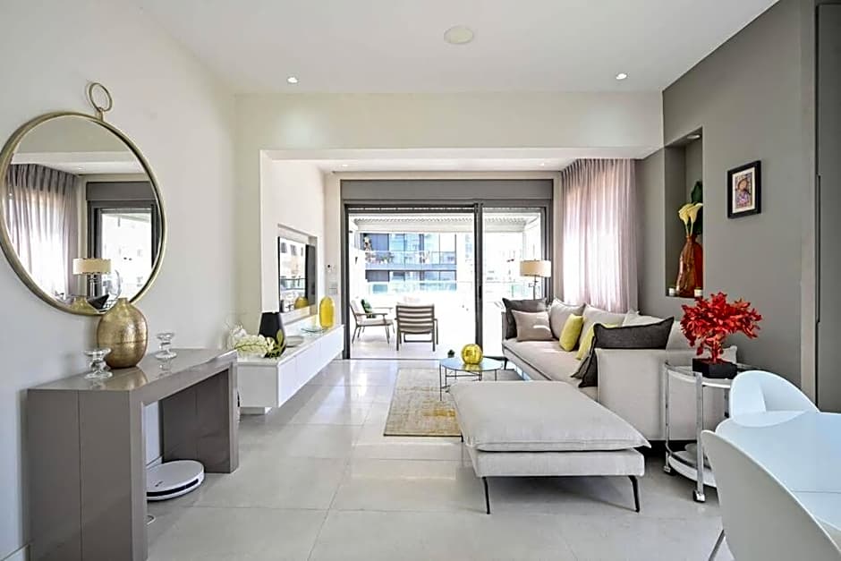 Seaside Apt Balcony&Parking !