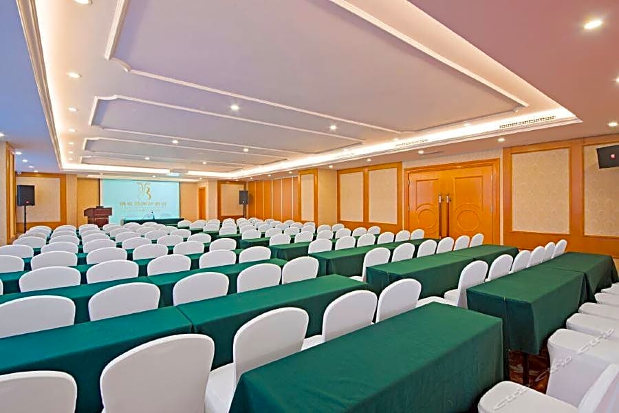 Vienna International Hotel Changsha Yuelushan West Bus Metro Station