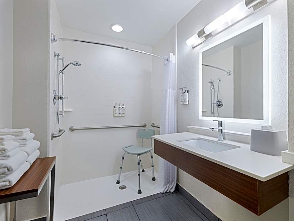 Holiday Inn Express & Suites Augusta West - Fort Eisenhower By IHG