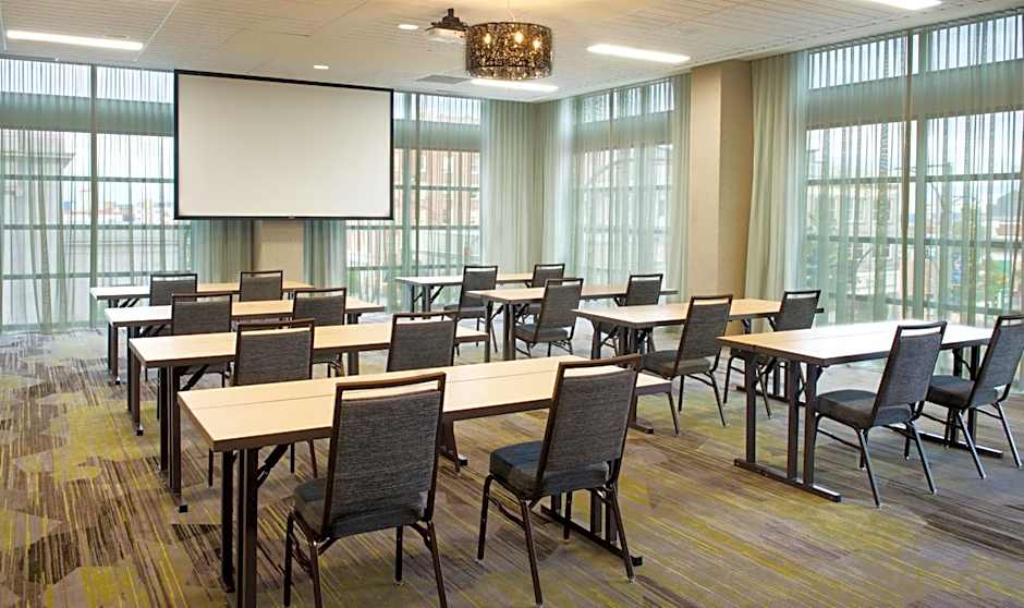Courtyard by Marriott Seattle Everett Downtown