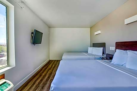 Queen Room with Two Queen Beds - Non-Smoking