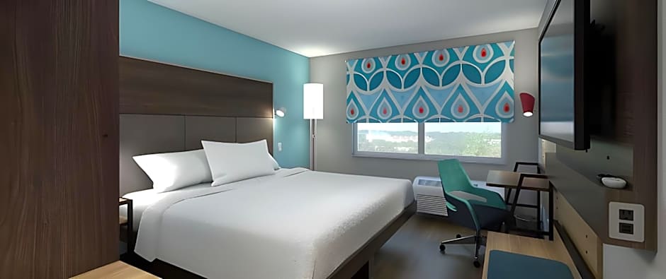 Tru by Hilton Atlanta Airport College Park