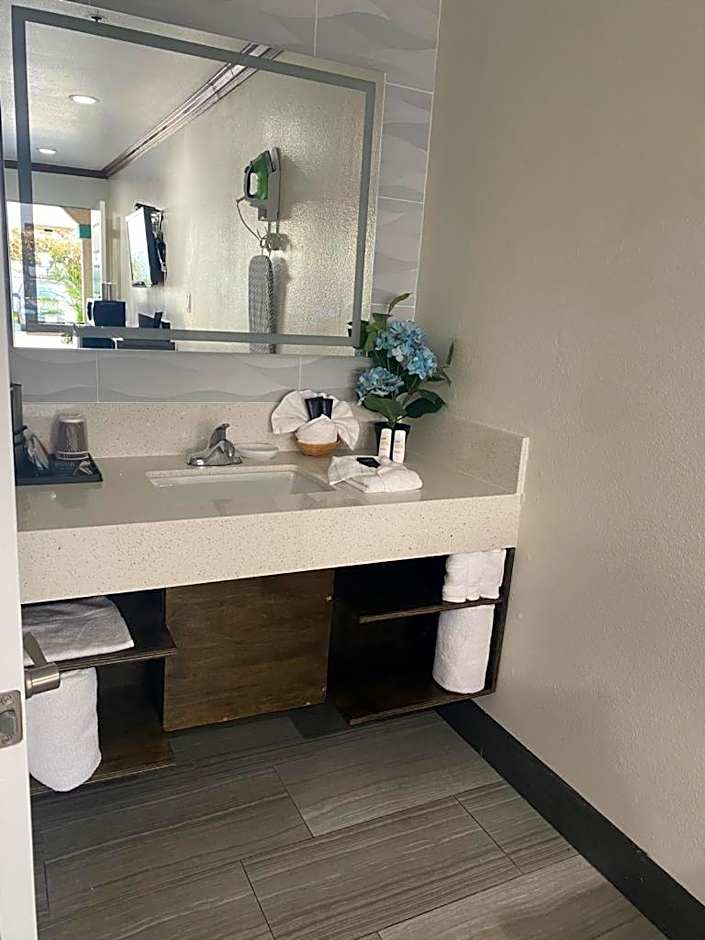 Starlight Inn Huntington Beach – Huntington Beach, CA