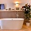Le Coq Suites