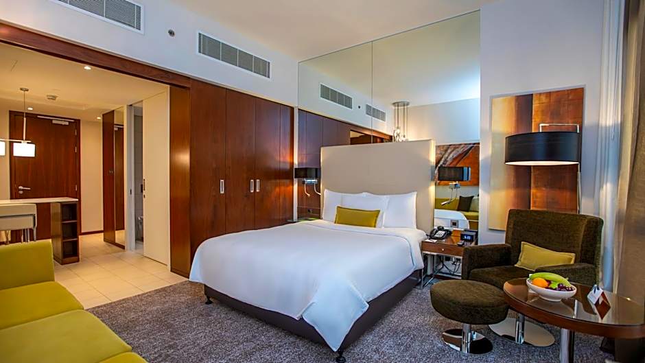 Photo 1 of 12 of Studio 1 Queen Bed
