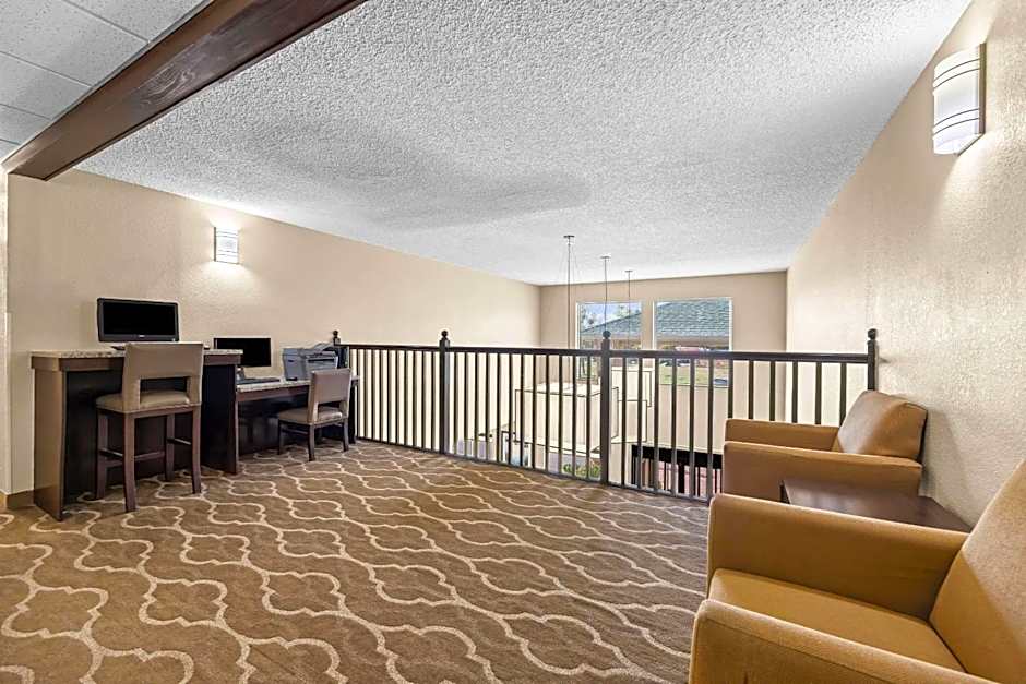 Comfort Inn & Suites Pueblo