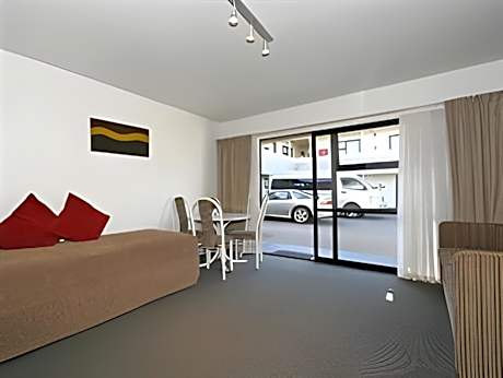 One Bedroom Suite with Kitchenette