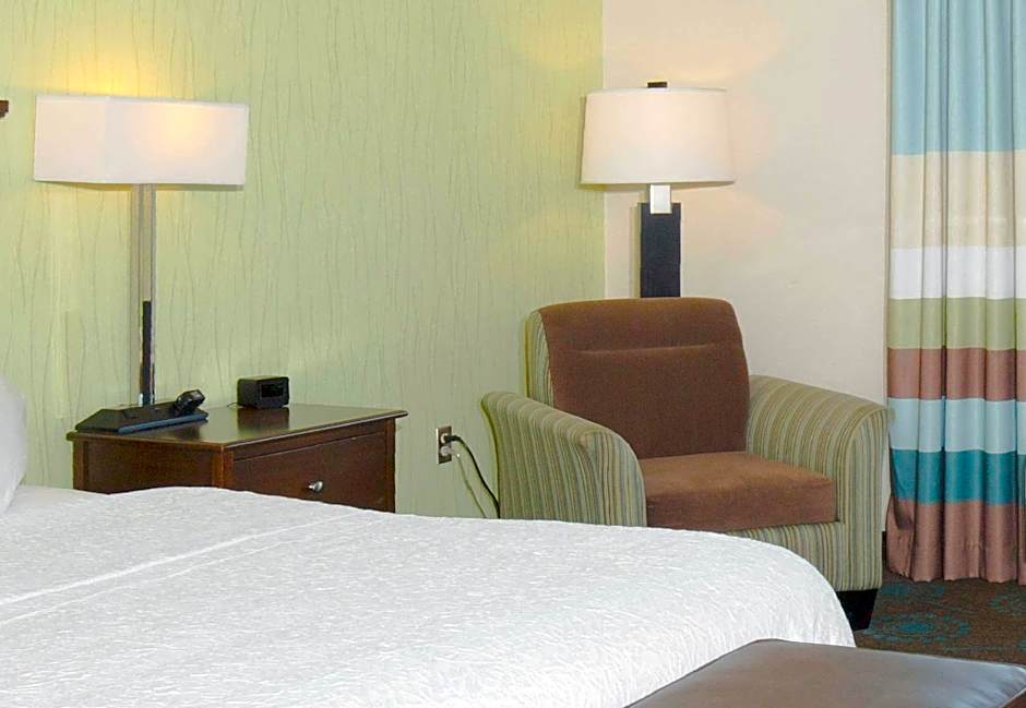 Hampton Inn By Hilton And Suites Suisun City