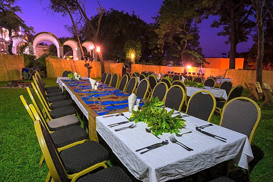 Victoria Falls Rainbow Hotel