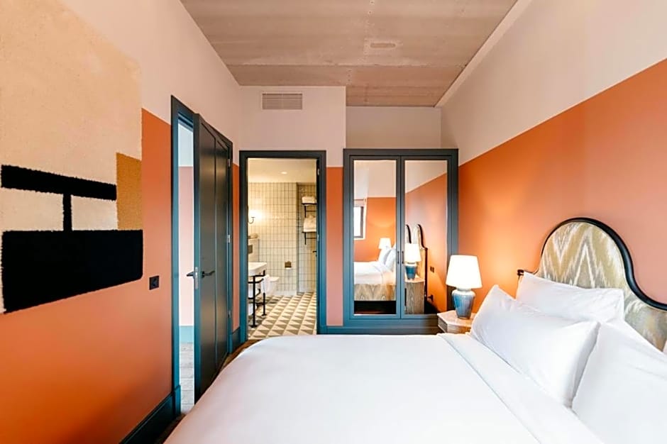 The July - Boat & Co