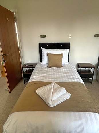 Twin Room with Shared Bathroom