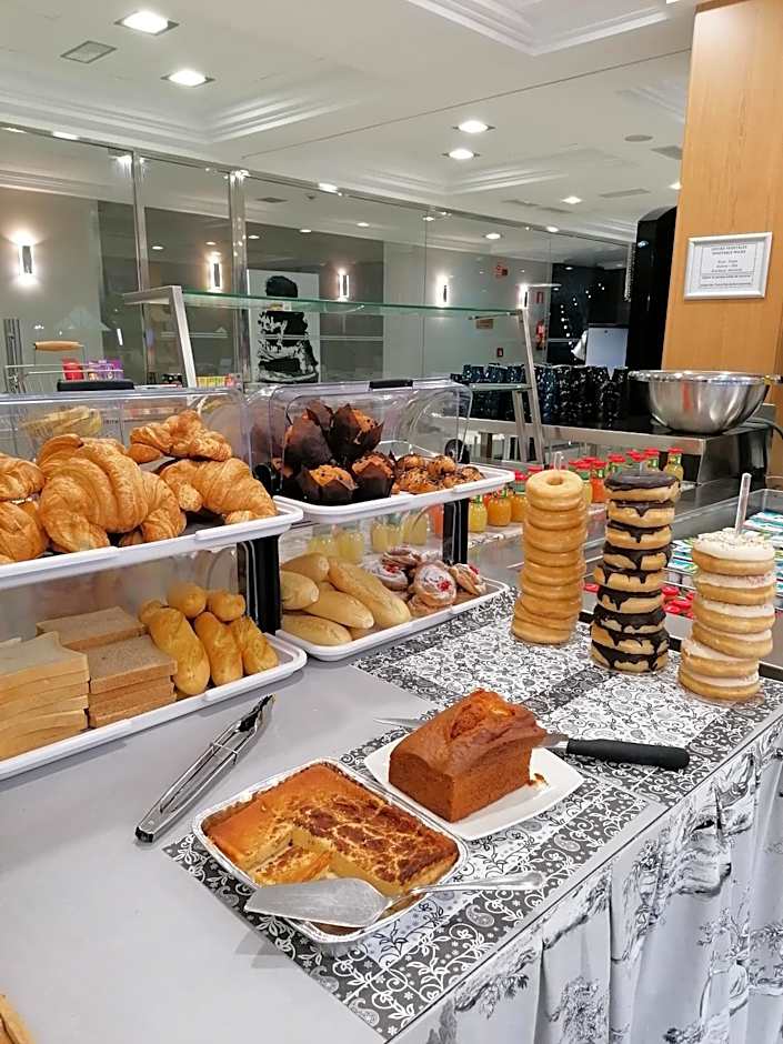 Hotel Marítimo Ris con garaje