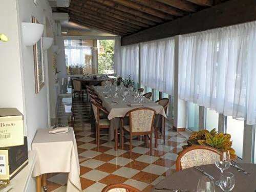 Hotel Villa Monica