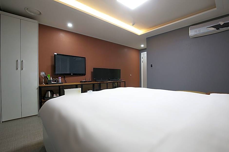 Rex Hotel Cheonan
