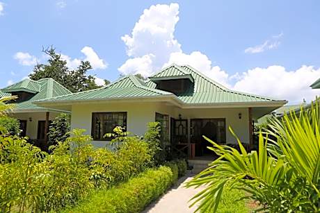 Le Surmer Self Catering Chalets