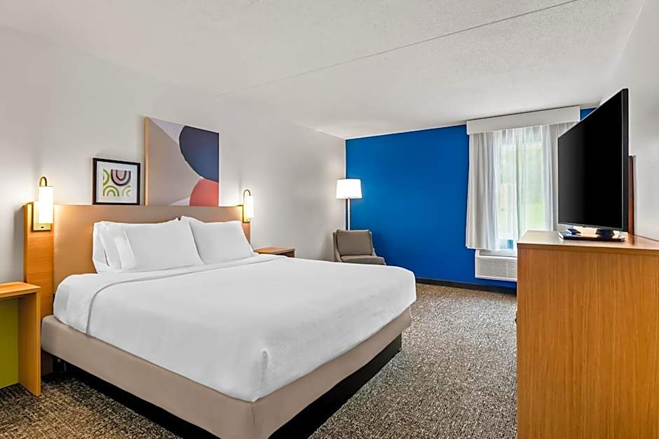 Spark by Hilton Lexington