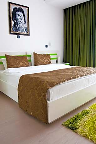 Suite with Balcony (4 Adults)