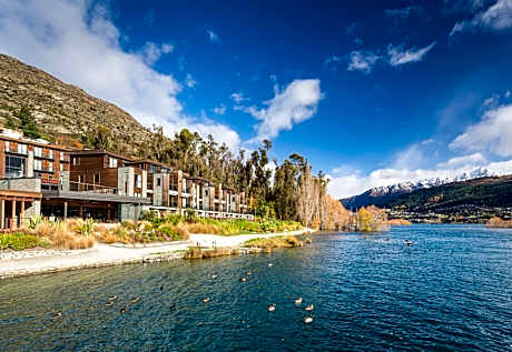 Hilton Queenstown Resort & Spa