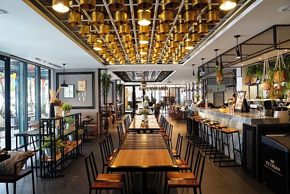 130 Hotel & Residence Bangkok (SHA Plus)