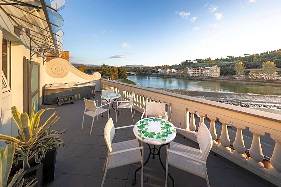 LHP Hotel River & SPA
