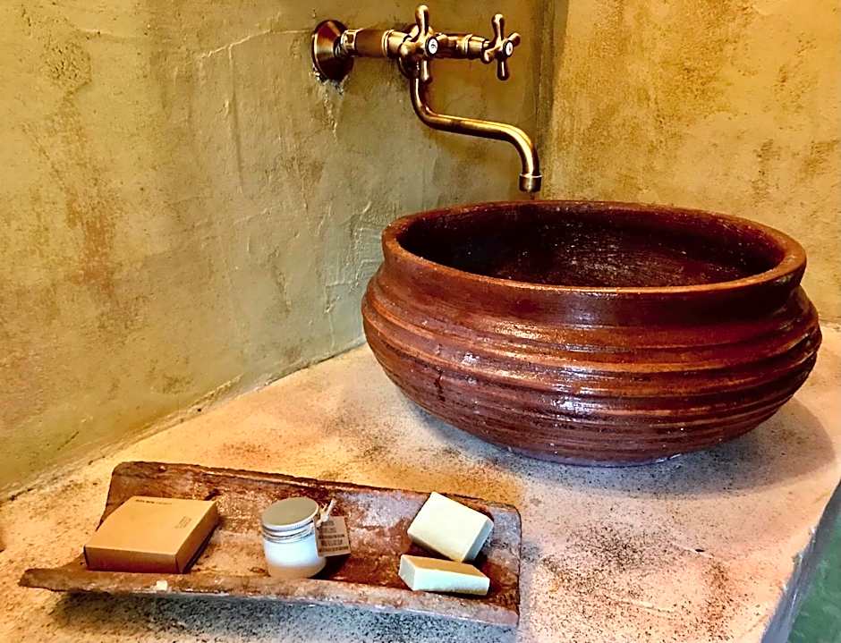 Montanema Handmade Village