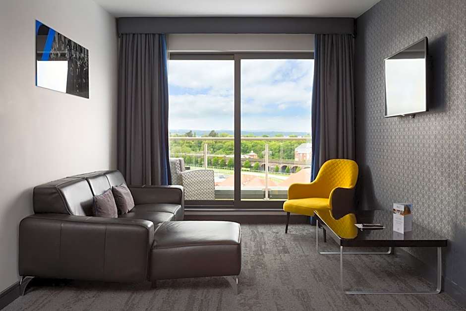 Roomzzz Chester City