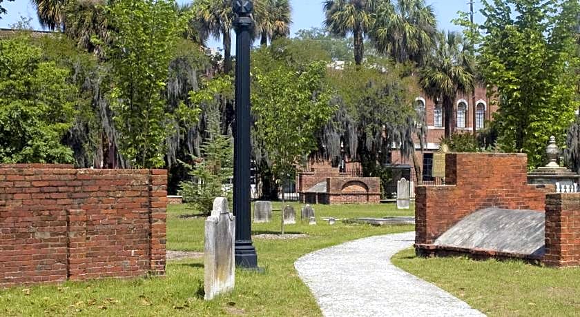 The Marshall House, Historic Inns of Savannah Collection