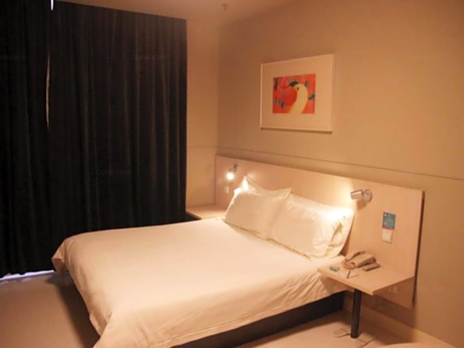 Jinjiang Inn Urumqi Hongqi Road Branch