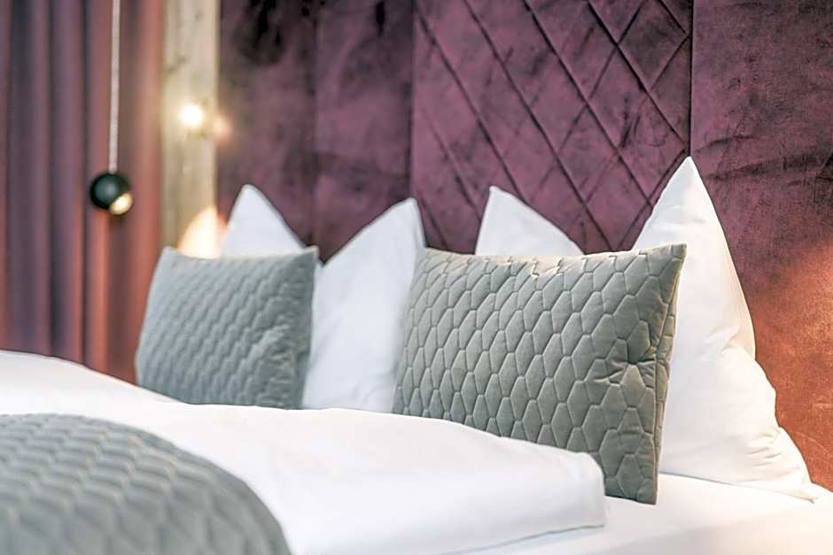 Perfect Lodgings Panorama