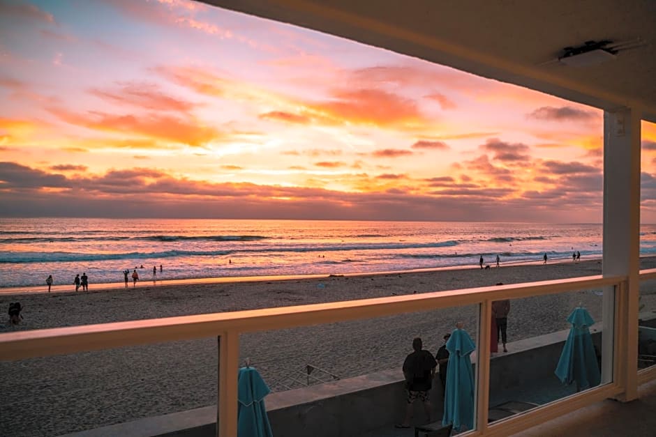 Del Mar Beach Hotel
