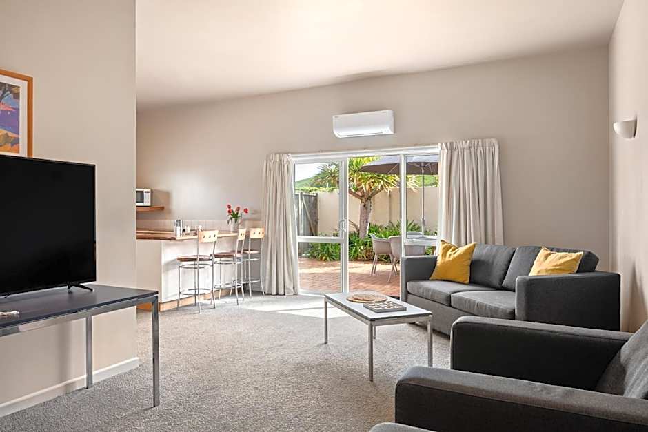 Ocean Beach Motor Lodge