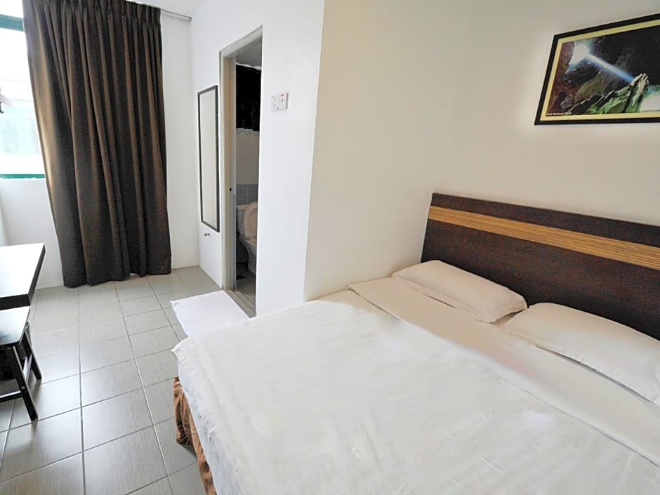 Place2stay @ Rh Plaza Hotel