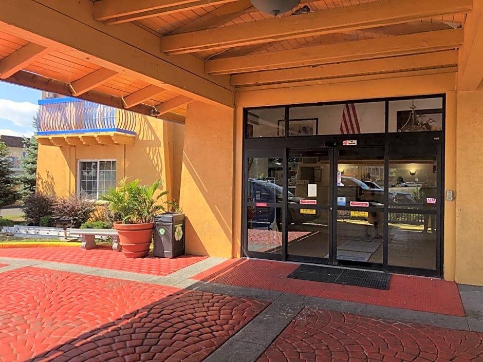 Americas Best Value Inn Denver
