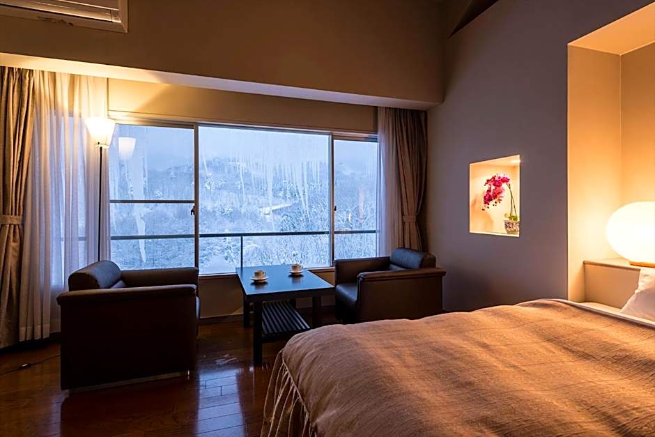 Junior Suite, Nonsmoking — 5 fotoğraftan 1. fotoğraf