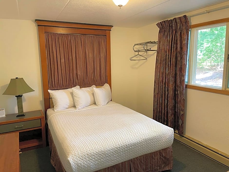 Trails End Motel