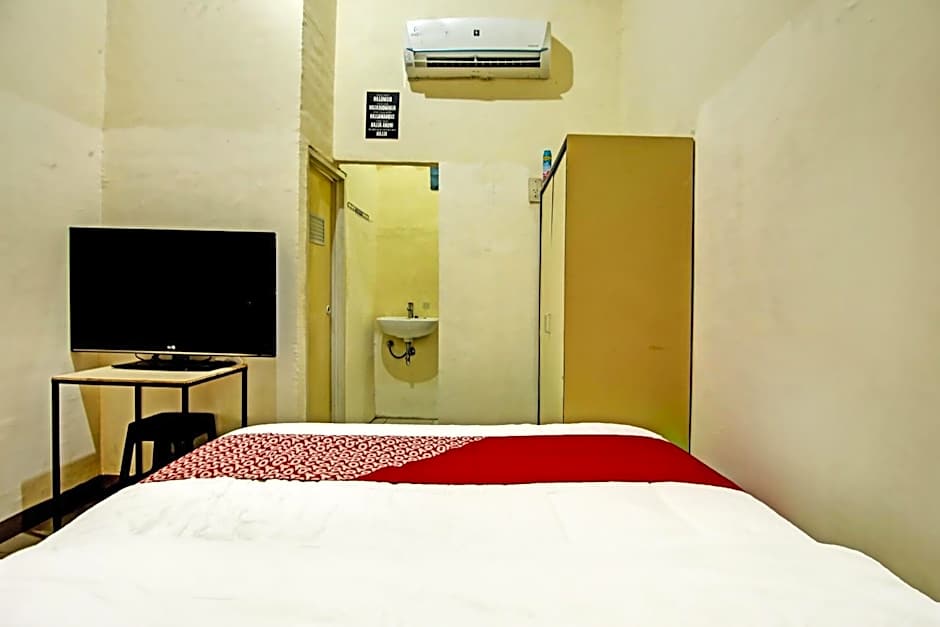 OYO Life 91268 Homestay Bu Erma Syariah