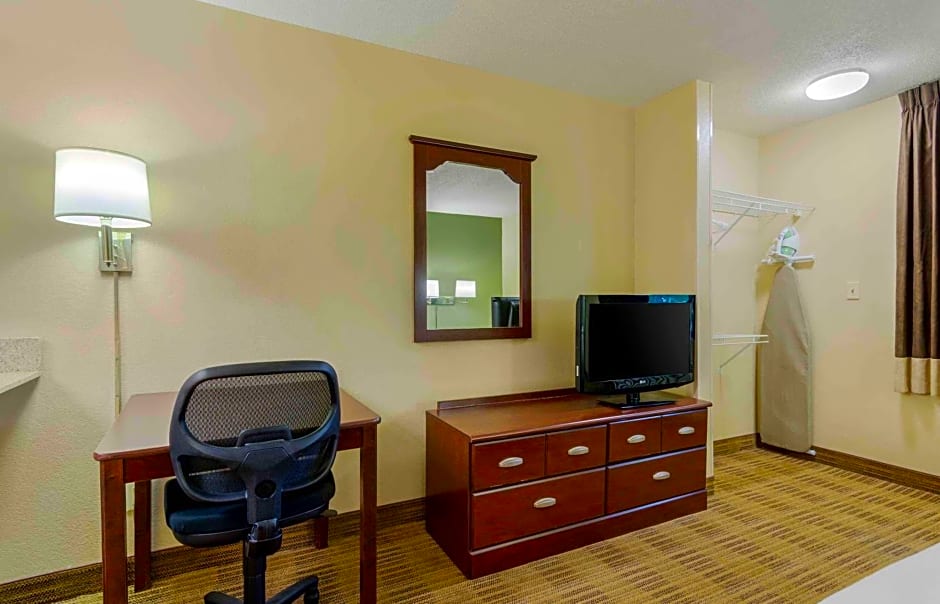 Extended Stay America Suites - Atlanta - Alpharetta - Rock Mill Rd.