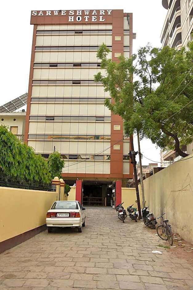 Hotel Sarweshwary