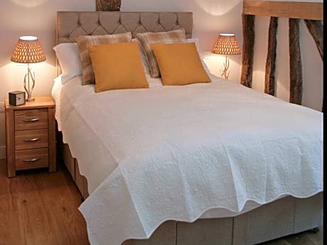 Deluxe Double Room with Bath