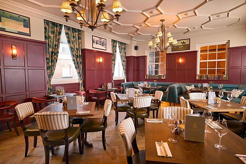 Salisbury Arms Hotel