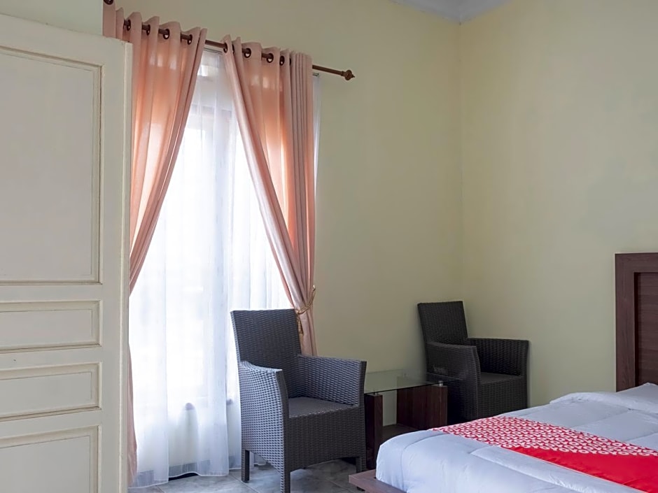 OYO 3115 Branti Raya Guest House