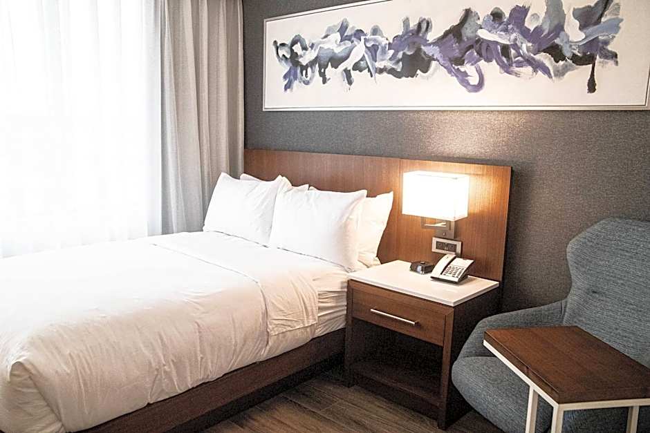 Delta Hotels by Marriott Cincinnati Sharonville