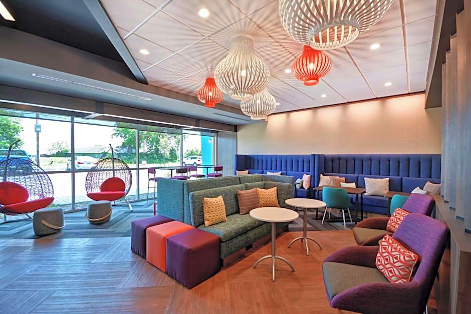 Tru by Hilton Denver, PA