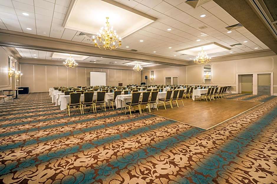 enVision Hotel & Conference Center Mansfield-Foxboro